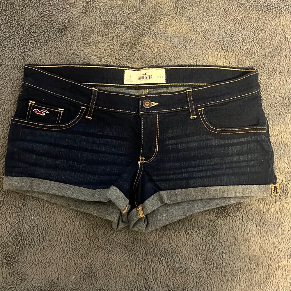 Hollister Low Rise Cuffed Jean Shorts